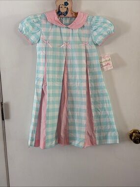 Smocked Sweets light blue gingham dress pink gingham pleated accents Size 4T